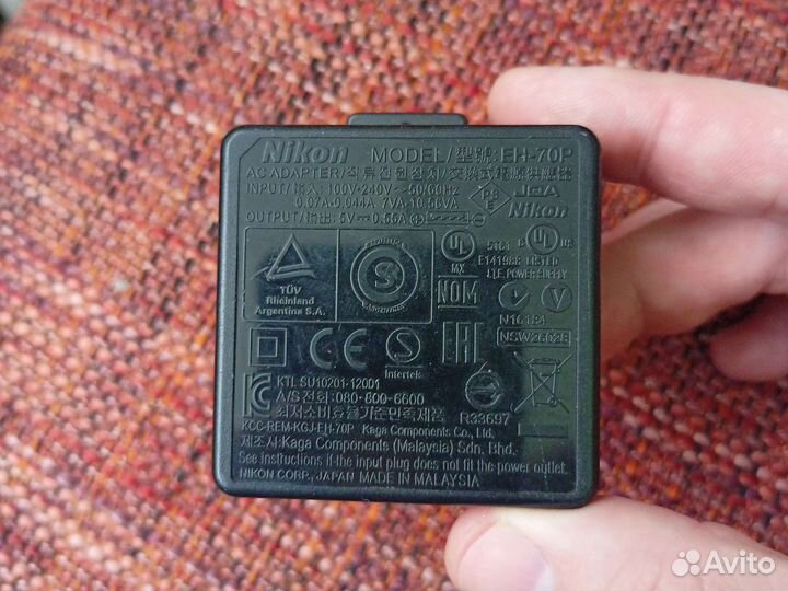 Сетевое USB заряное устройство Nikon EH-70P