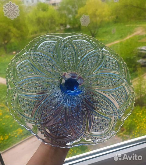 Тортовница, цветное стекло