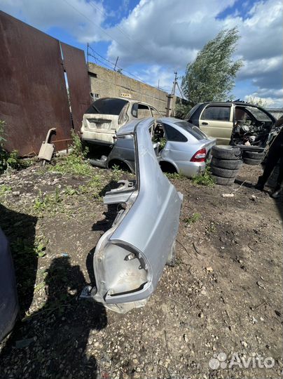 Заднее правое крыло Hyundai Accent