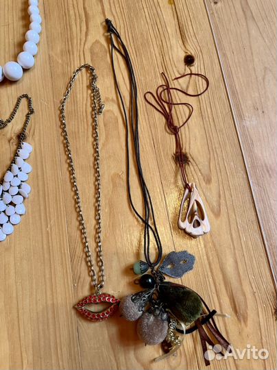 Серьги / бусы / колье бижутерия