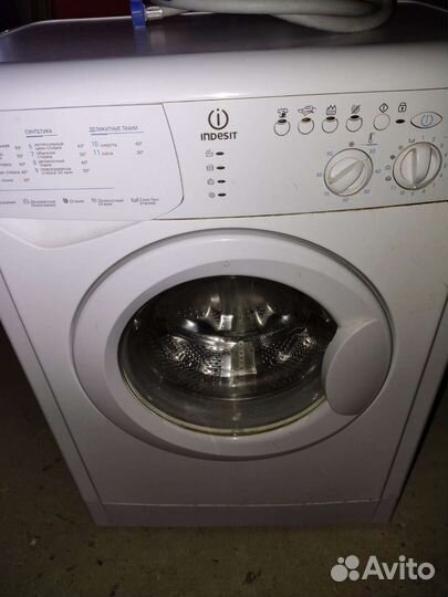 Стиральная машина Indesit wisl 102