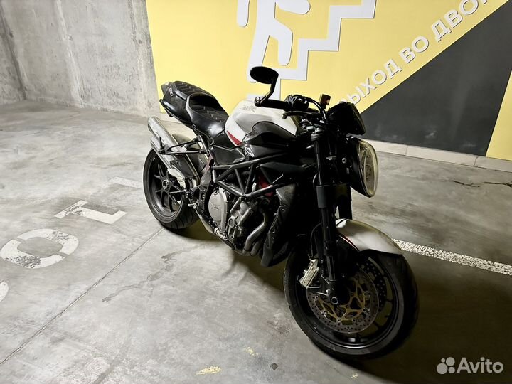MV Agusta Brutale 910R