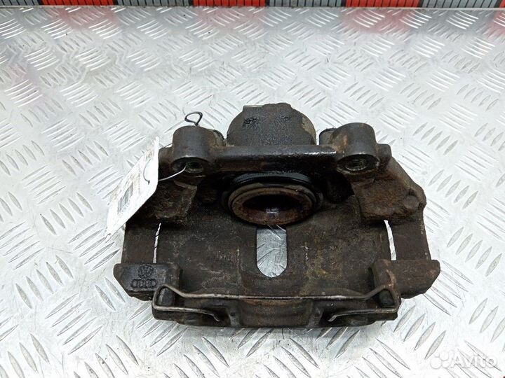 Суппорт передний правый Volkswagen Passat B5 рест