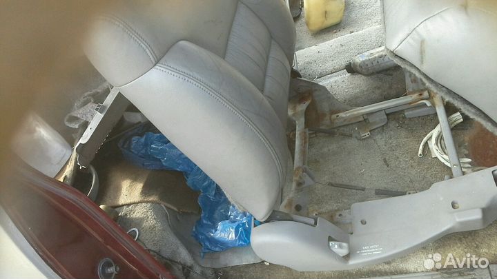 Сидение 2й ряд субурбан 95г-99г