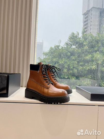 Женские ботинки Prada натуральная кожа