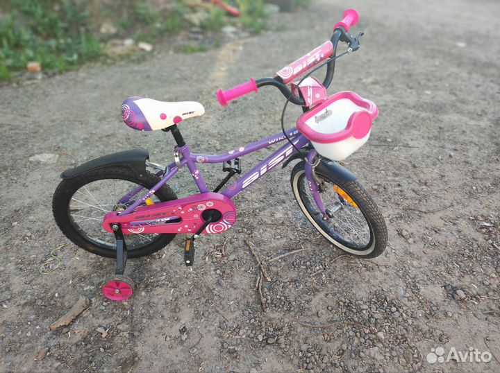 Детский велосипед четырехколесный