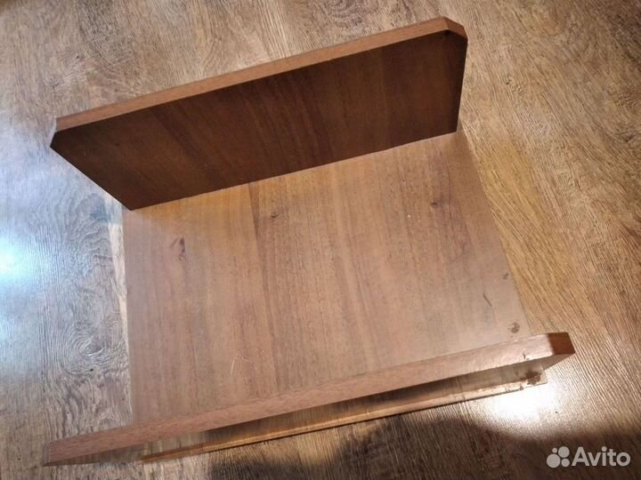 Подставка на колесах для системного блока