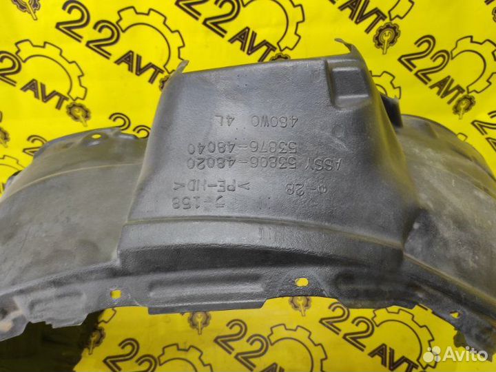 Подкрылок передний левый Toyota Harrier GSU30