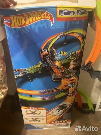 Трасса hot wheels грандиозное столкновение