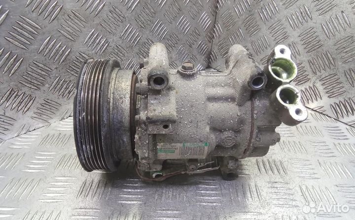 Компрессор системы кондиционирования Nissan Note