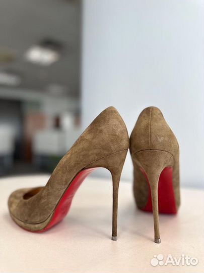 Christian louboutin 40