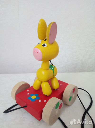 Детская игрушка каталка