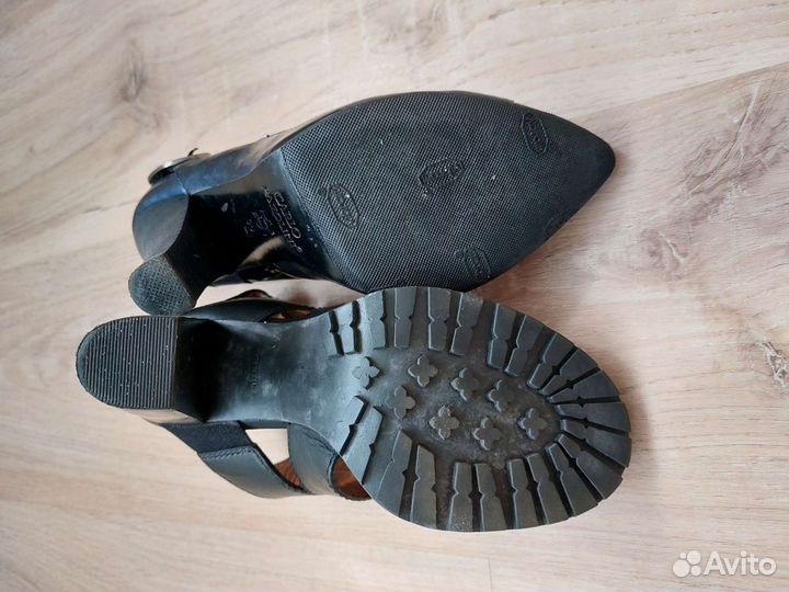 Туфли и босоножки женские 35 размер