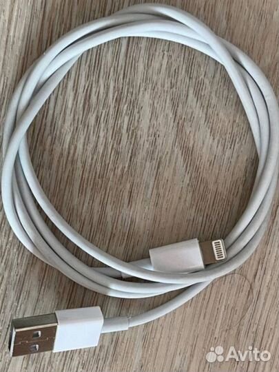 Провод lightning usb, на iPhone