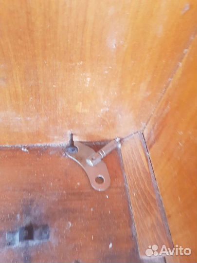 Старинные настенные часы