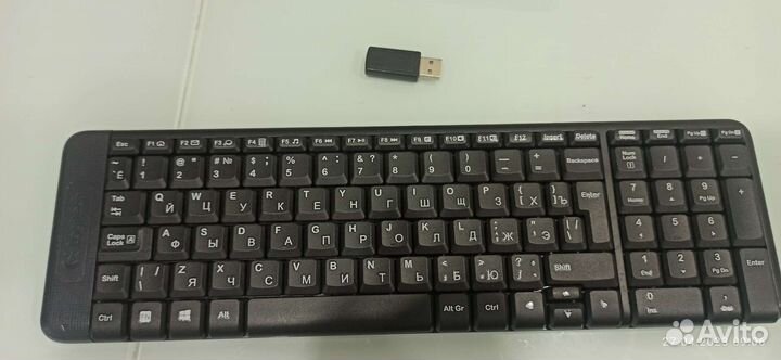 Беспроводная клавиатура logitech