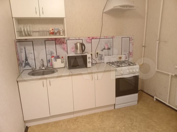 1-к. квартира, 40 м², 1/10 эт.