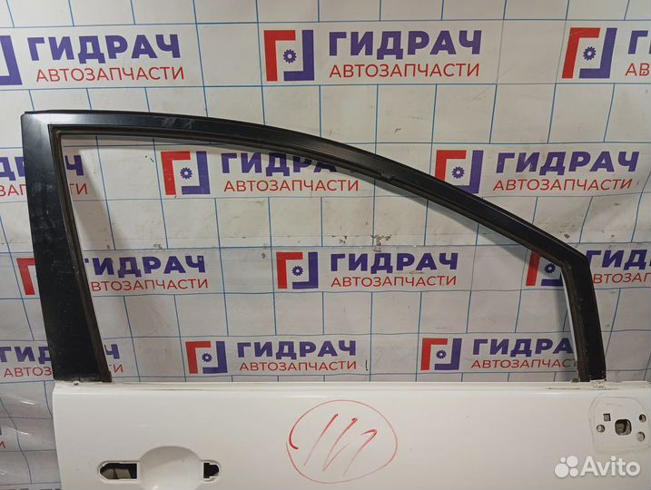 Дверь передняя правая Nissan Tiida (C11) 80100-EL030