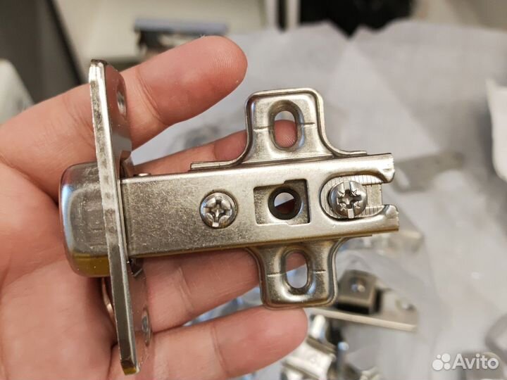 Петли и ручки мебельные фасады для кухни