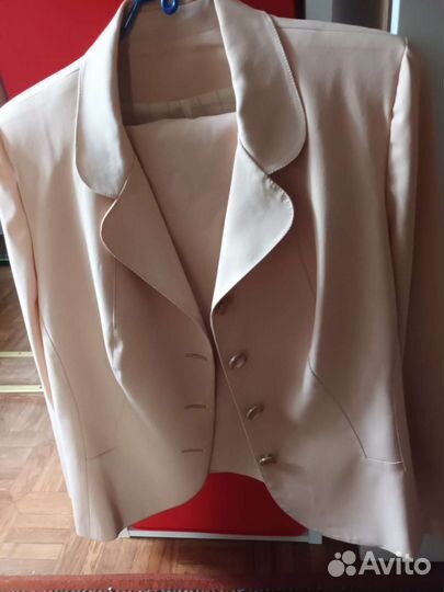 Костюм пиджак и юбка