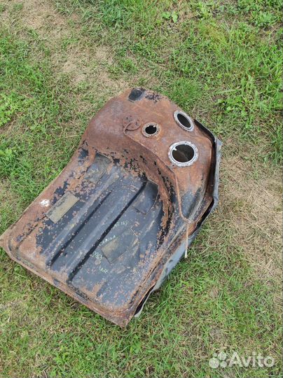 Бак топливный + горловина 4WD Toyota Carina AT175