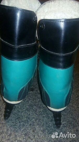 Хоккейные коньки р. 39