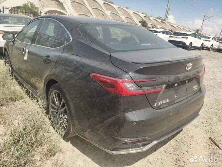 Toyota Camry 2.0 CVT, 2024