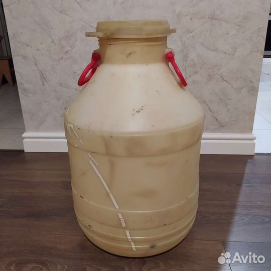 Бак пластмассовый