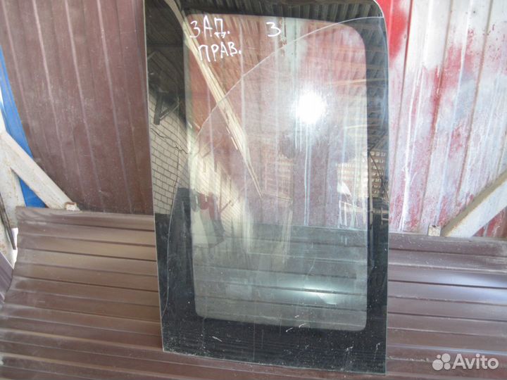 Стеклопакет правый Мерседес Спринтер 906 maxi
