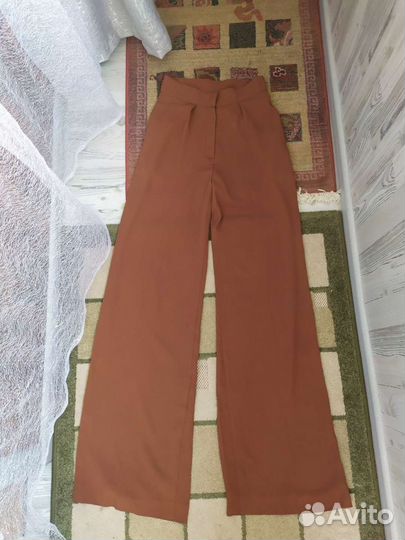 Брюки-трубы