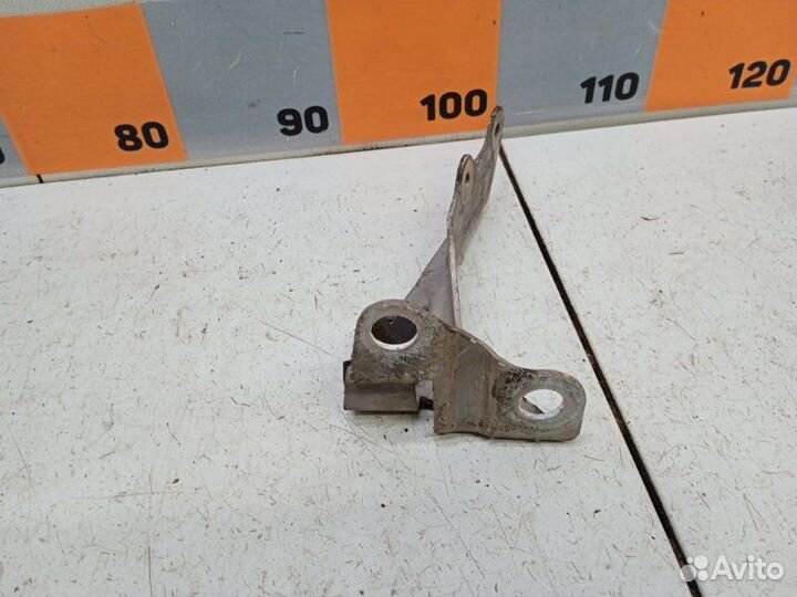 Петля капота левая Mazda Tribute EPE 3.0 2001