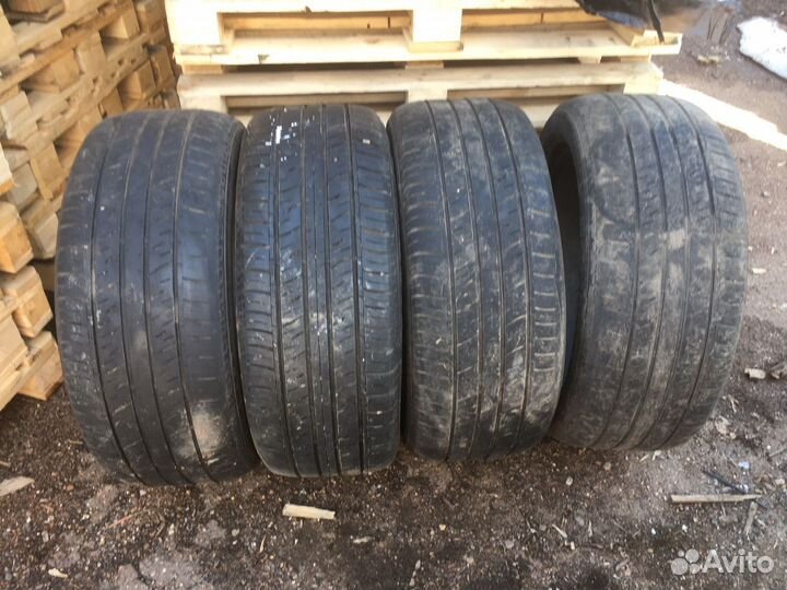Pirelli P Zero 295/35 R21 204