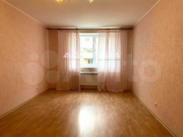 2-к. квартира, 75 м², 1/8 эт.