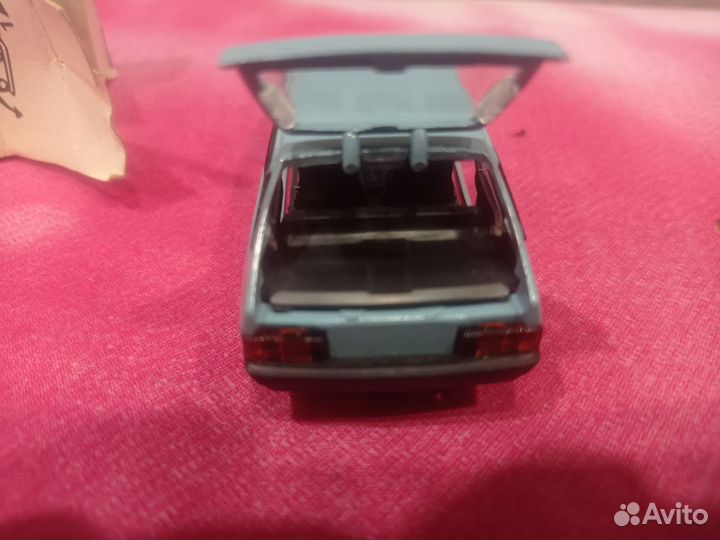 Модель автомобиля ваз 2108 1:43