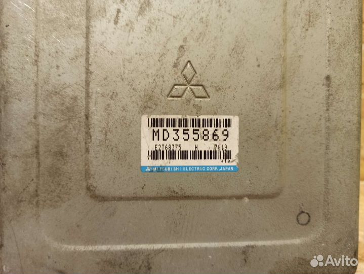 Эбу Mitsubishi Carisma 1.8