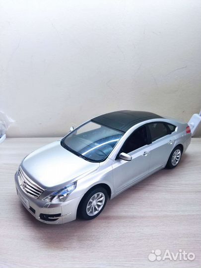 Nissan Teana на радиоуправлении