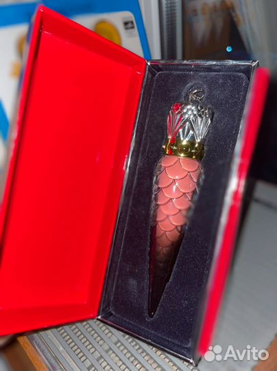 Помада christian louboutin