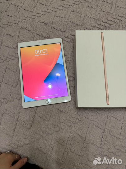 Apple Планшет iPad (2020) Wi-Fi,10.2