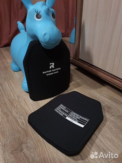 Легкие бронеплиты с двойным изгибом (бр2)