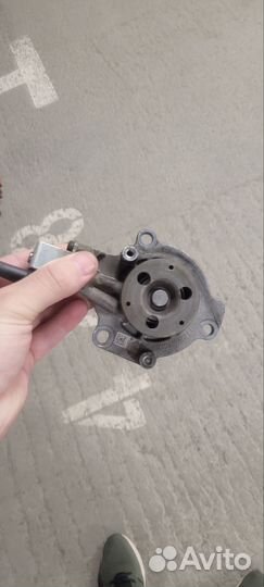 Помпа volkswagen passat b8