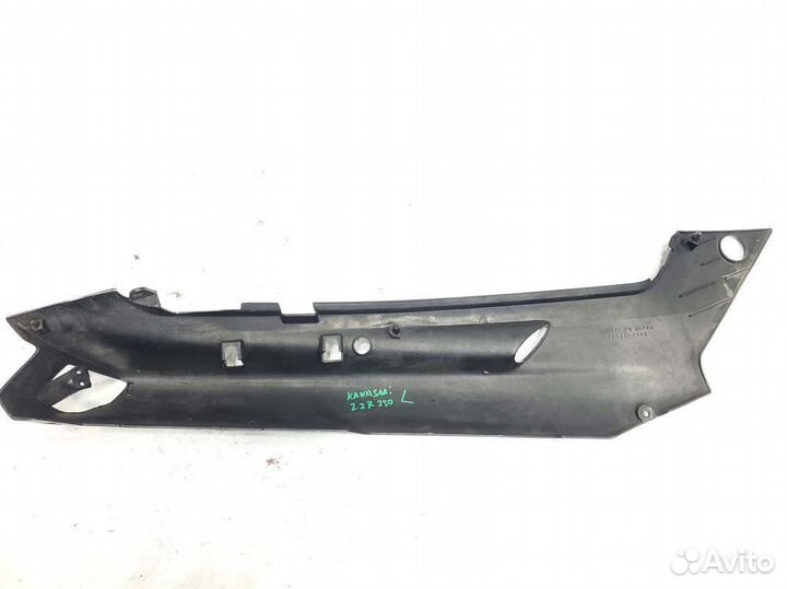 Пластик хвоста левый Kawasaki ZZR 250