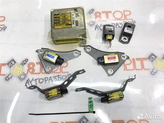 Блок управления AIR BAG Toyota Windom (MCV30) 200