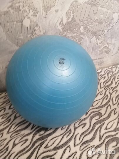 Гимнастический мяч