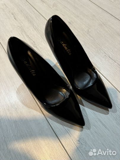 Туфли лодочки лаковые