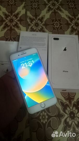 iPhone 8 plus 64gb