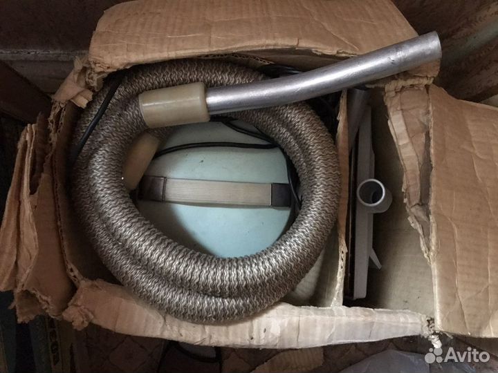 Пылесос электрический СССР