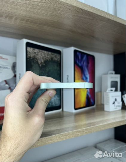 iPhone 12, 64 ГБ