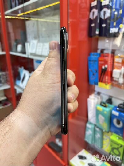iPhone X, 256 ГБ