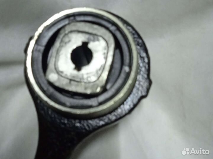 Рычаг передний правый dodge Challenger LC