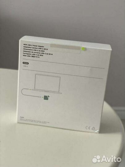 Адаптер питания Apple USB-C